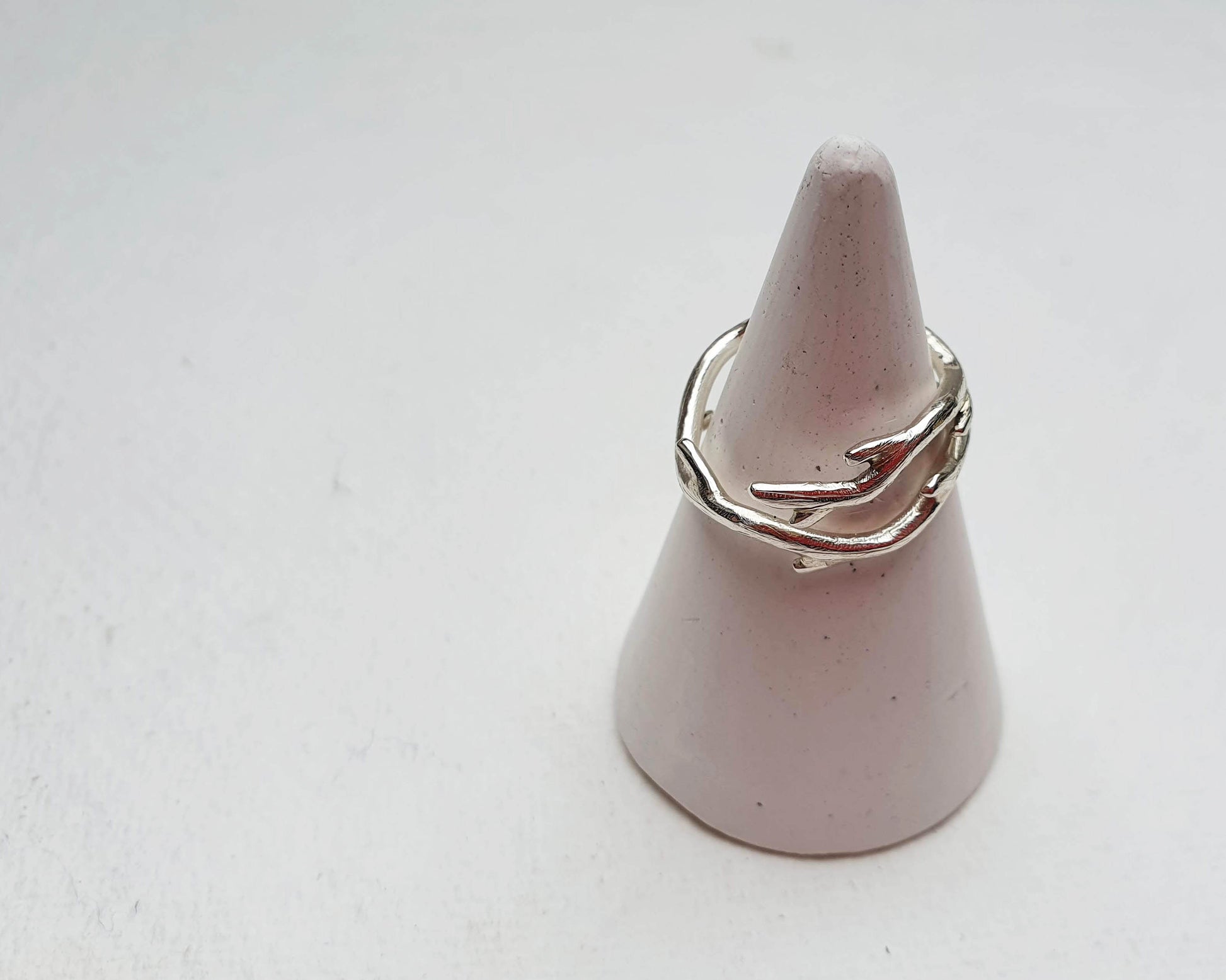 silver tiwg ring detail