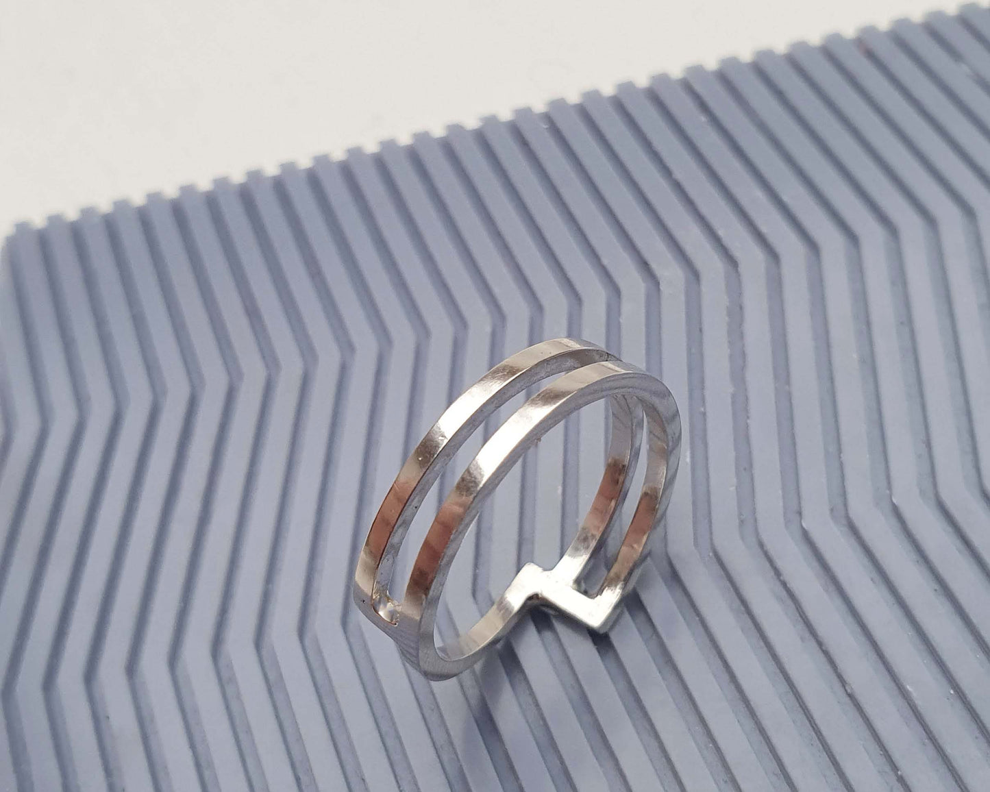 Ring : Linear 1
