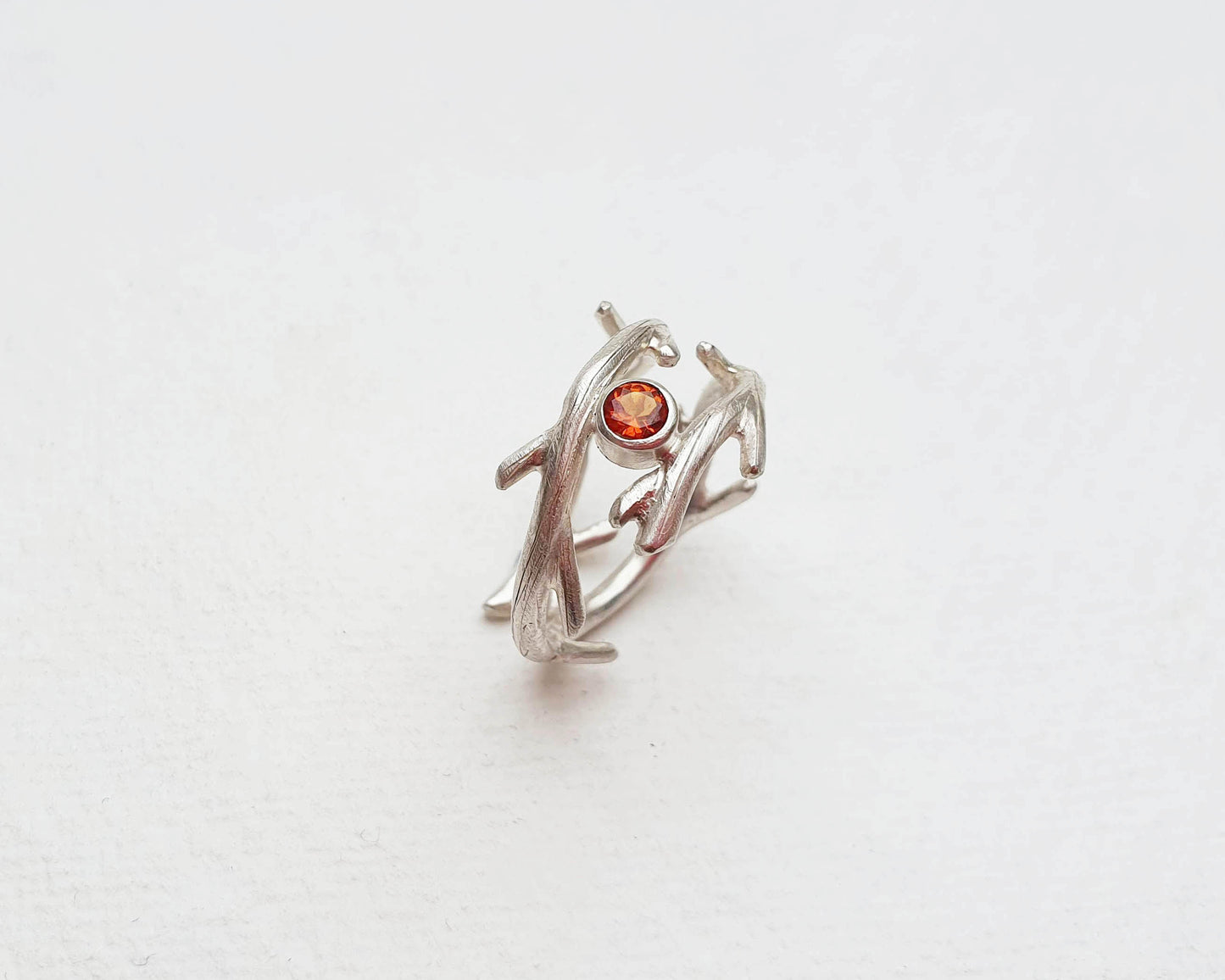 Ring : Silver Twig : Garnet
