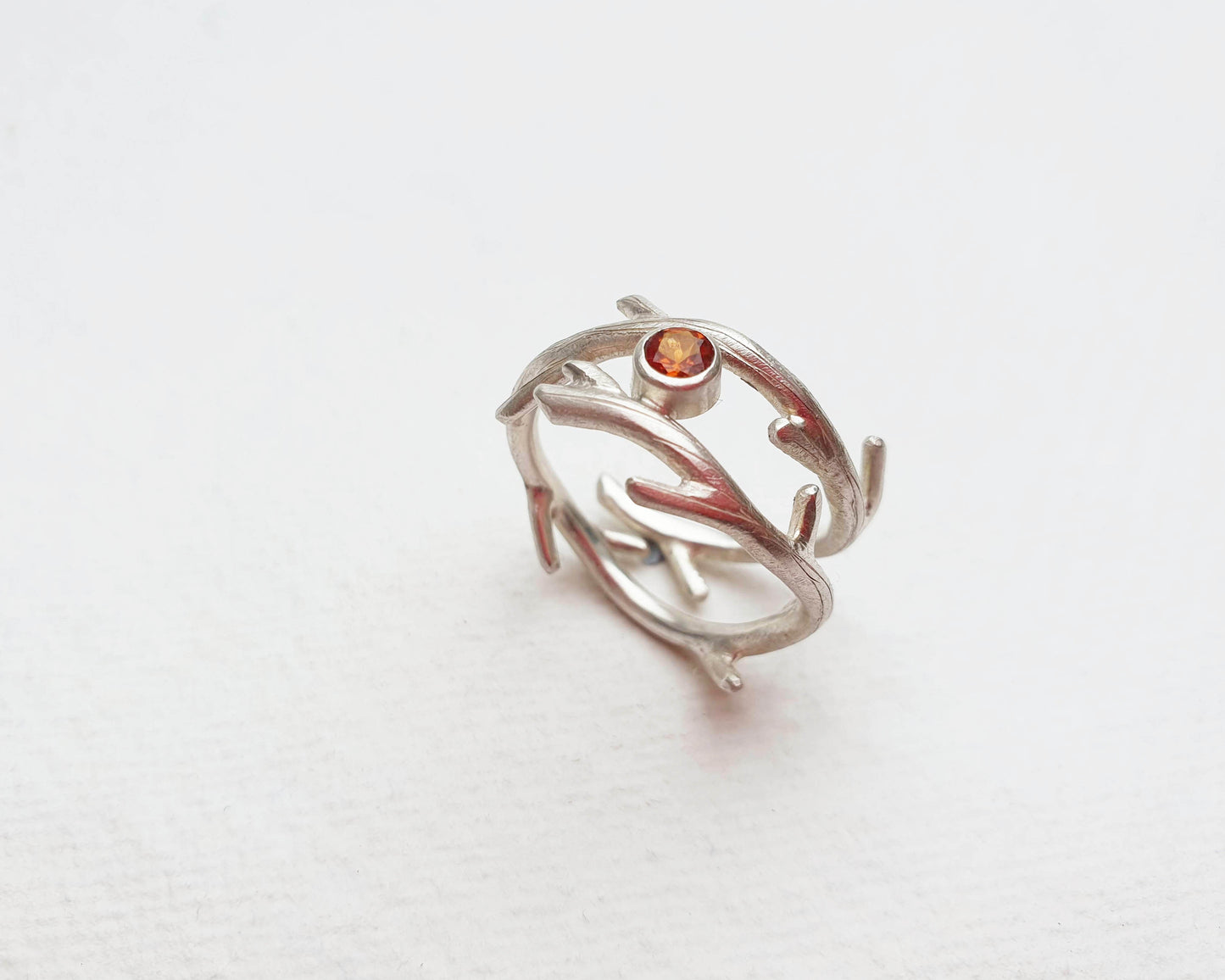 Ring : Silver Twig : Garnet