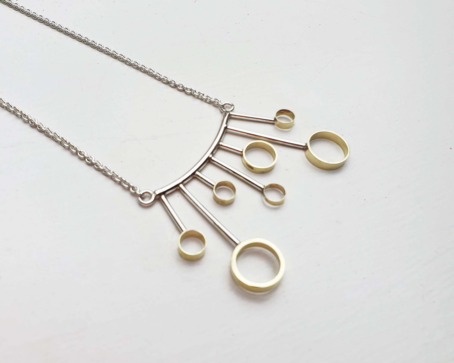Necklace : Radial 2