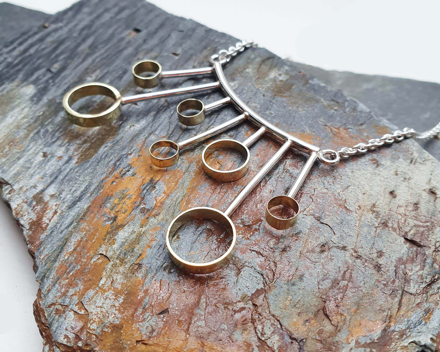 Necklace : Radial 2