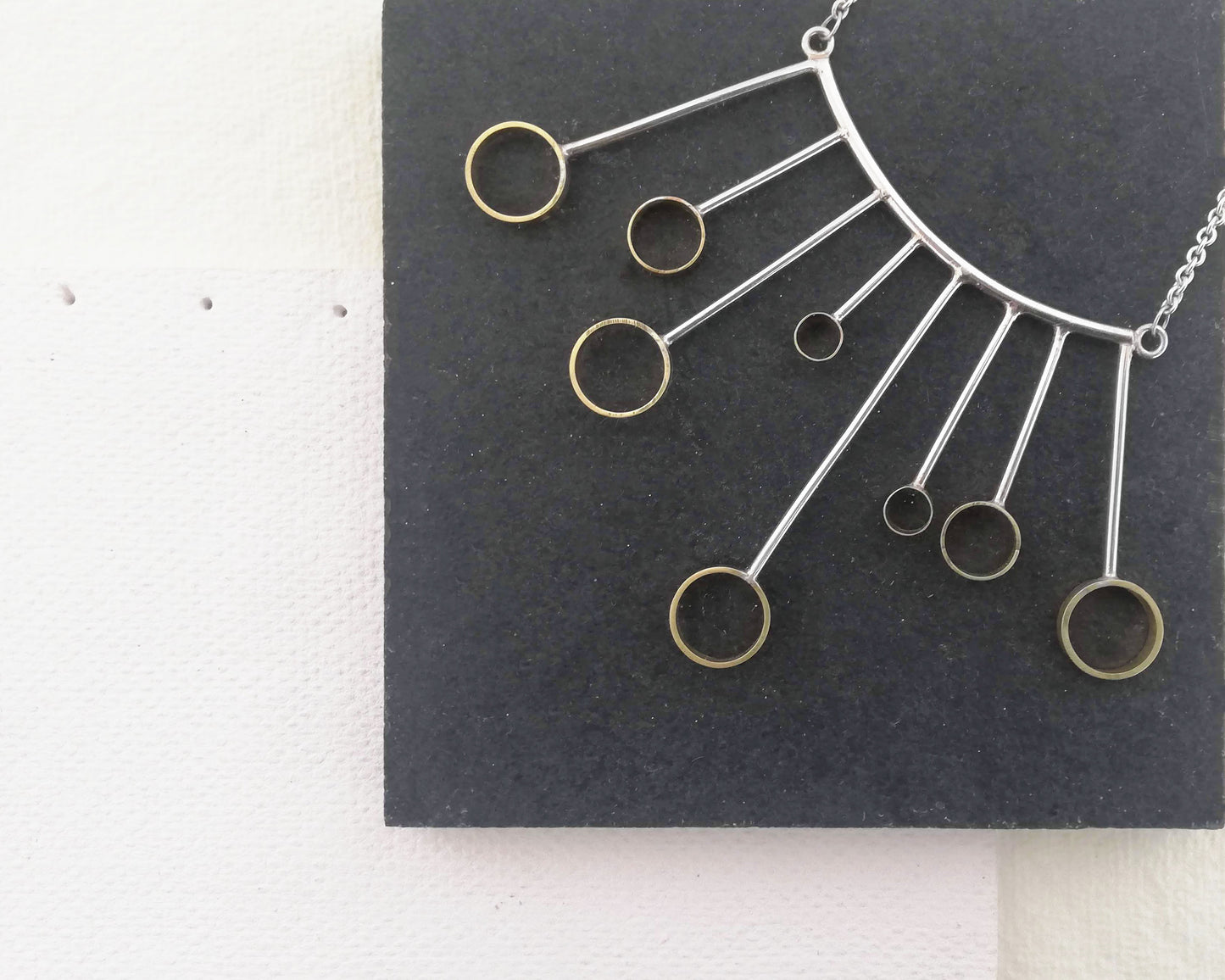 Necklace : Radial 1